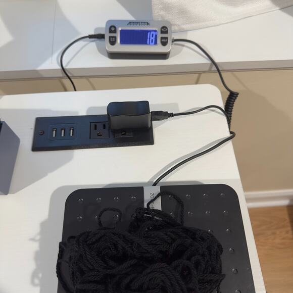 Mary Maxim Starlette Yarn Lot of 6 Skeins Different Yardage Xmas Stockings - Picture 13 of 16